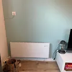 Semesterbostad Hello - Tiny House Dahliastraat 60