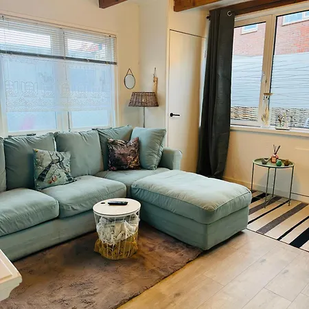 Σπίτι διακοπών Hello - Tiny House Dahliastraat 60